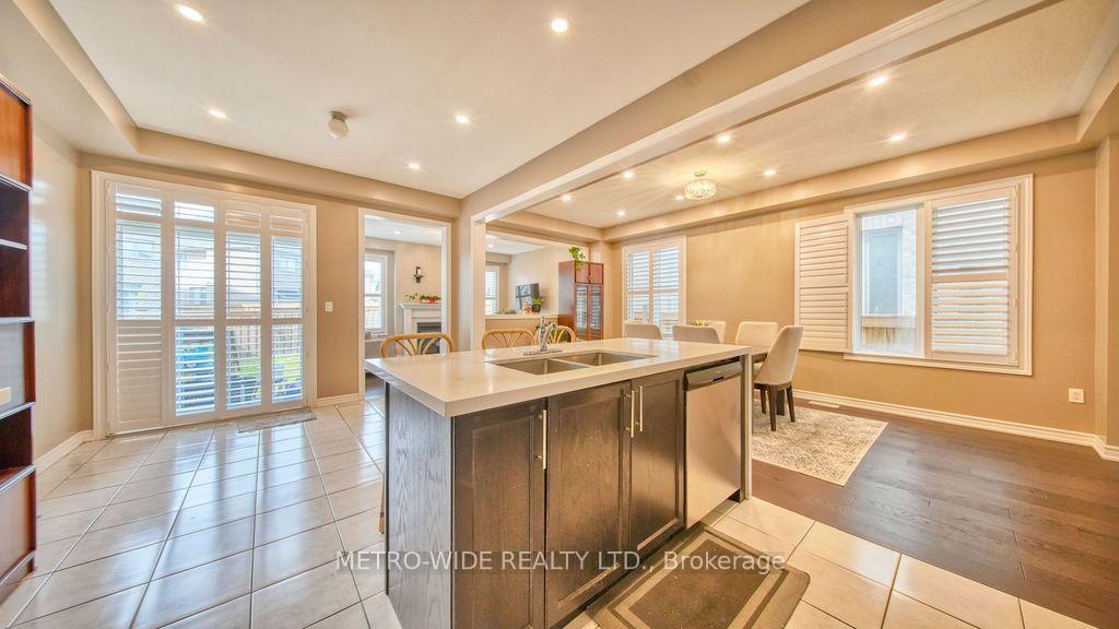 Photo 15 of 1247 Graham Clapp Avenue, Oshawa, Taunton — HOMEH