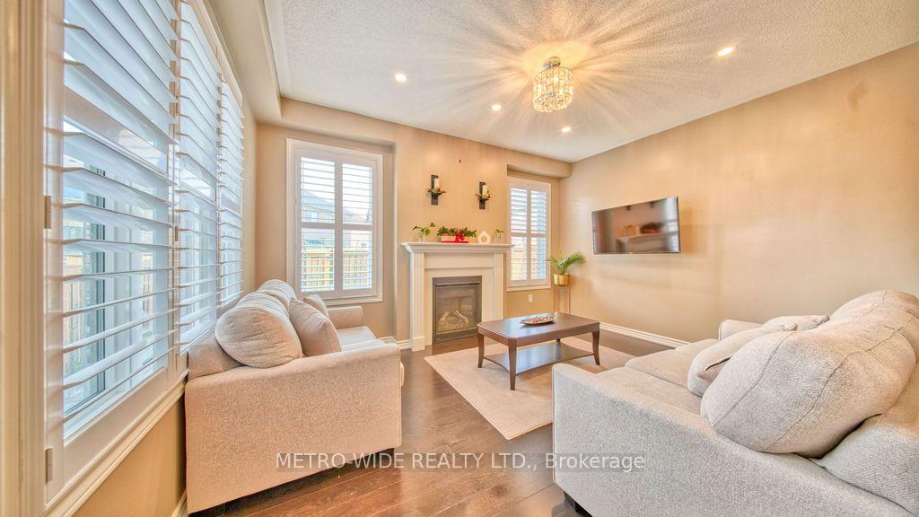 Photo 22 of 1247 Graham Clapp Avenue, Oshawa, Taunton — HOMEH
