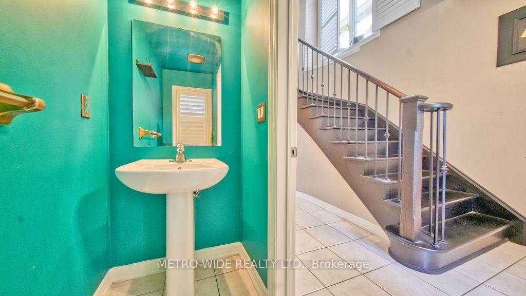 Photo 25 of 1247 Graham Clapp Avenue, Oshawa, Taunton — HOMEH