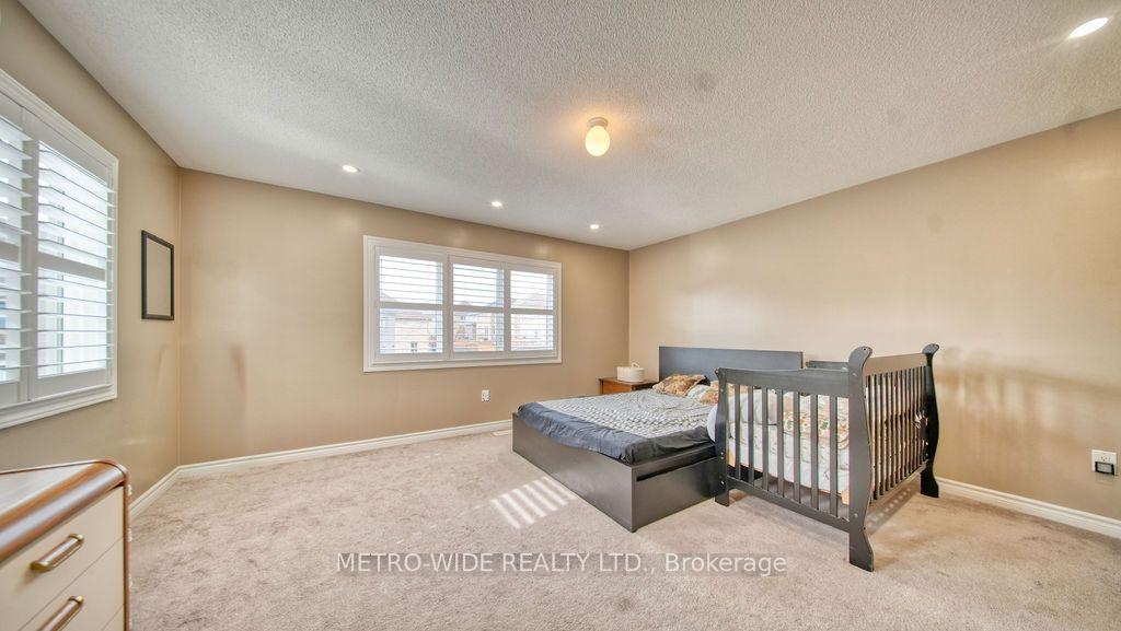 Photo 29 of 1247 Graham Clapp Avenue, Oshawa, Taunton — HOMEH