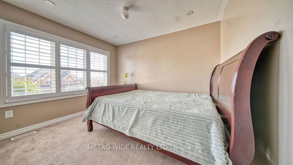 Photo 33 of 1247 Graham Clapp Avenue, Oshawa, Taunton — HOMEH