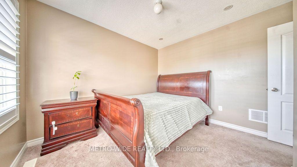 Photo 34 of 1247 Graham Clapp Avenue, Oshawa, Taunton — HOMEH