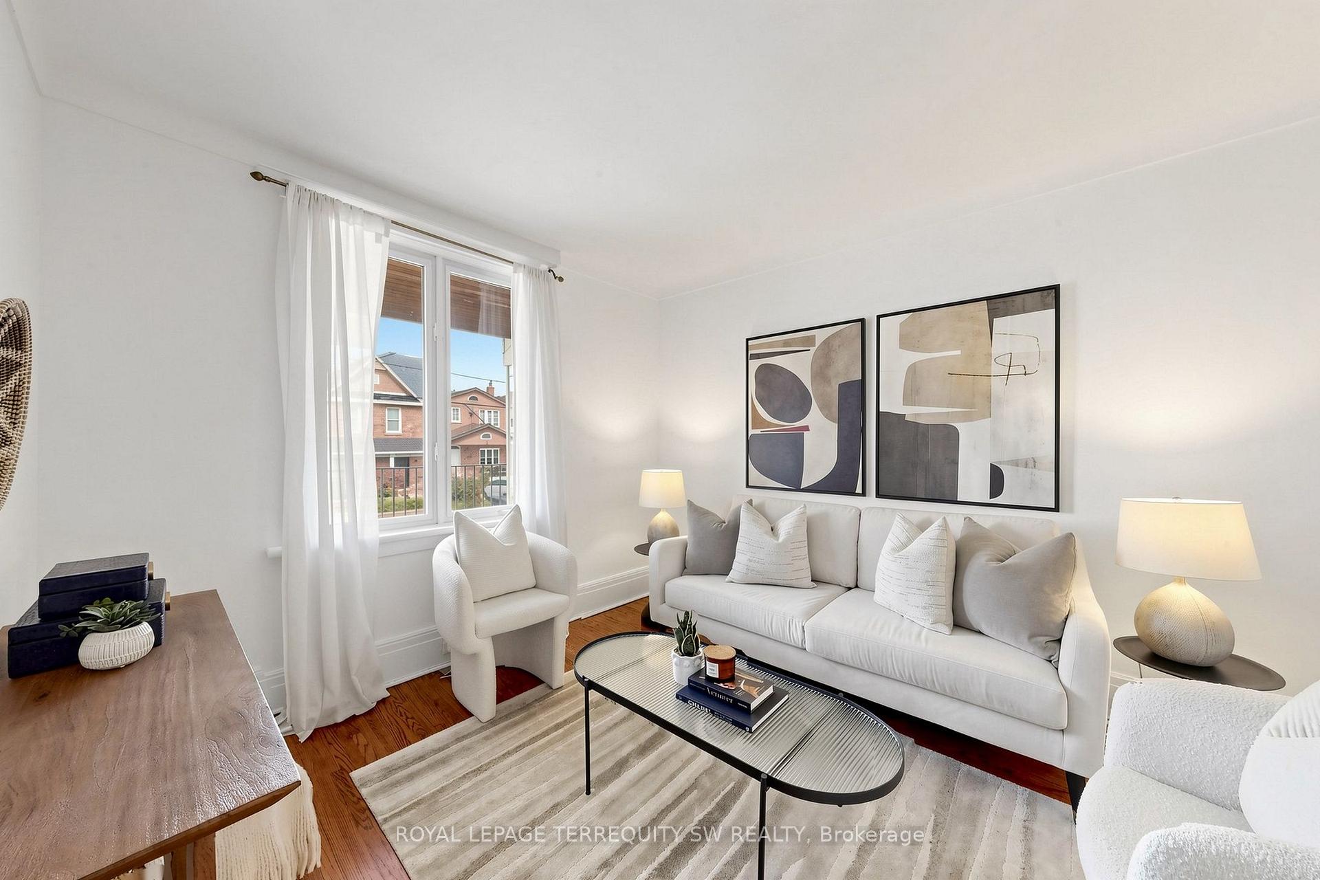 Photo 3 of 105 Barker Avenue, Toronto, Danforth Village-East York — HOMEH