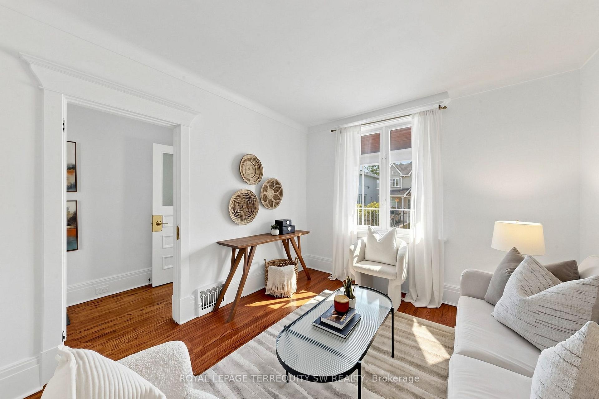 Photo 4 of 105 Barker Avenue, Toronto, Danforth Village-East York — HOMEH