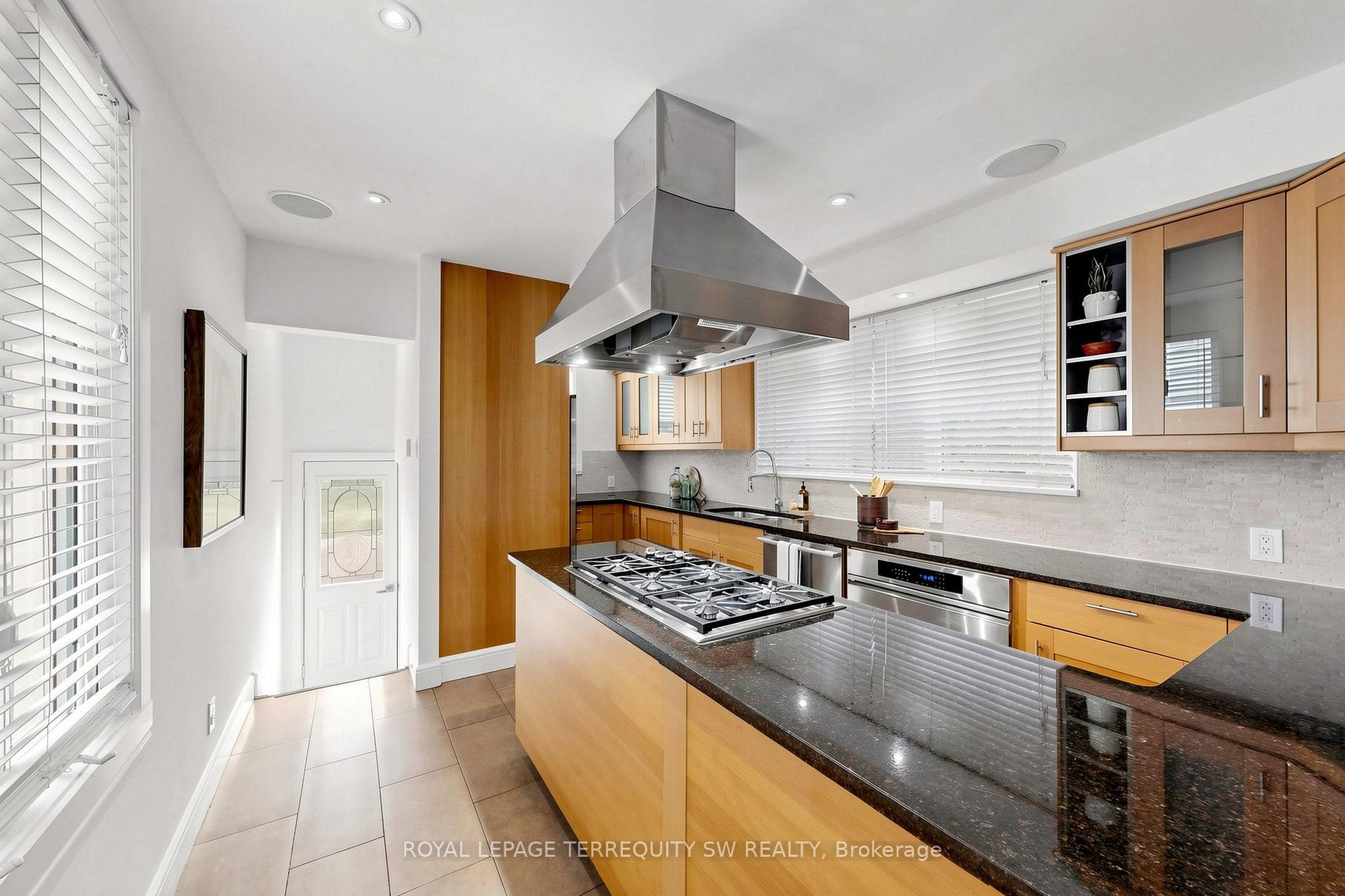 Photo 8 of 105 Barker Avenue, Toronto, Danforth Village-East York — HOMEH