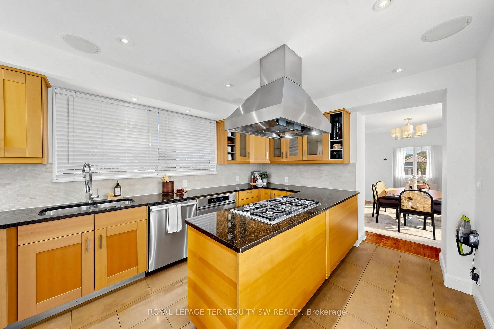 Photo 9 of 105 Barker Avenue, Toronto, Danforth Village-East York — HOMEH