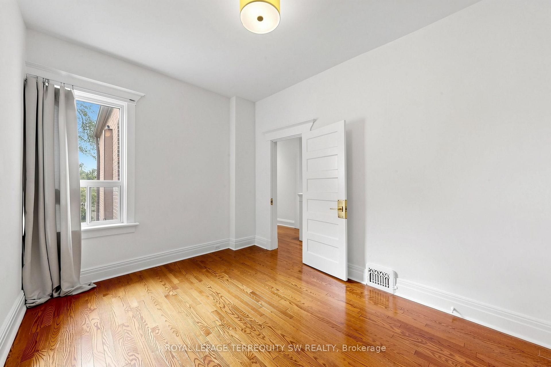Photo 16 of 105 Barker Avenue, Toronto, Danforth Village-East York — HOMEH