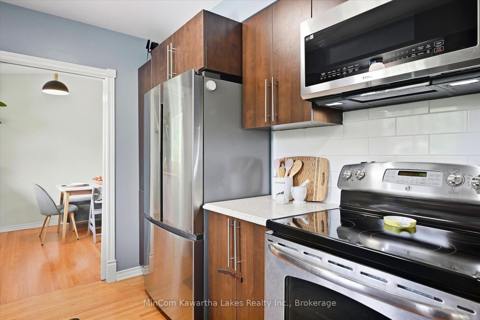 Photo 17 of 472 Highland Road, Peterborough, Northcrest Ward 5 — HOMEH