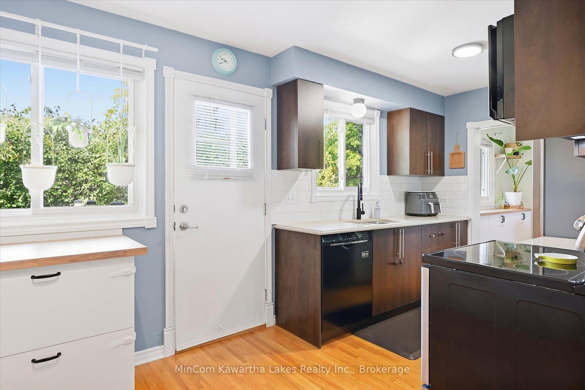 Photo 21 of 472 Highland Road, Peterborough, Northcrest Ward 5 — HOMEH
