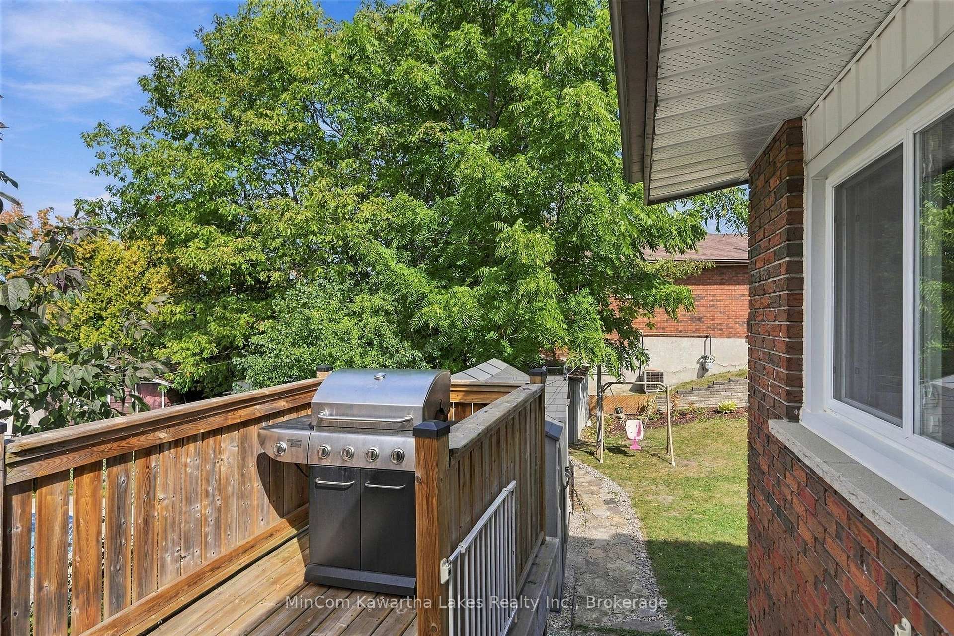 Photo 44 of 472 Highland Road, Peterborough, Northcrest Ward 5 — HOMEH
