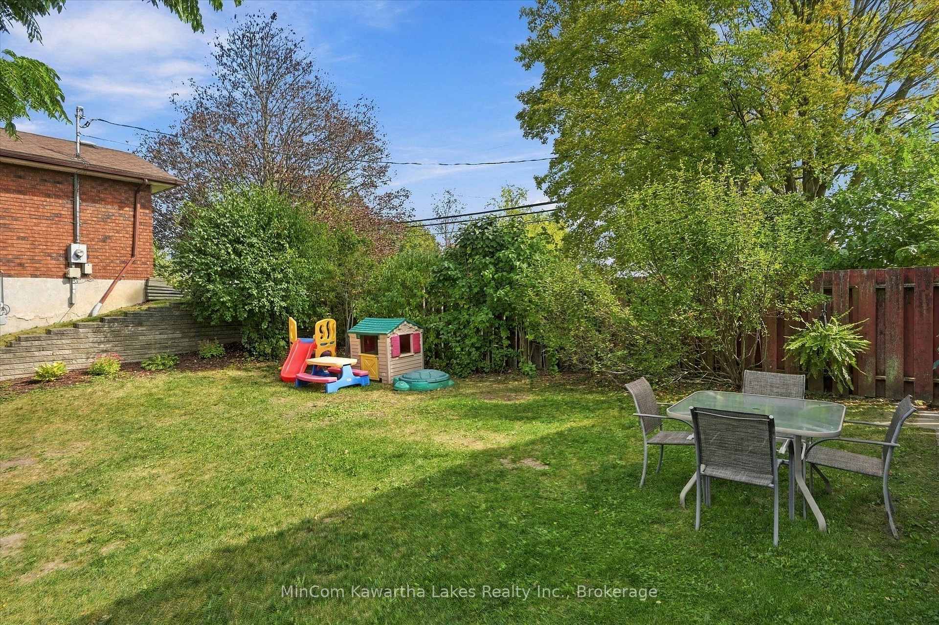 Photo 48 of 472 Highland Road, Peterborough, Northcrest Ward 5 — HOMEH
