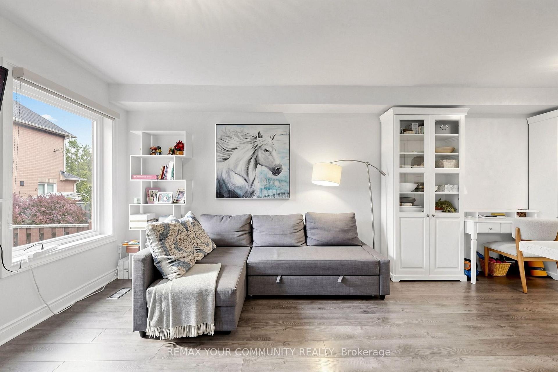 Photo 3 of 187 Vanguard Road, Vaughan, Patterson — HOMEH