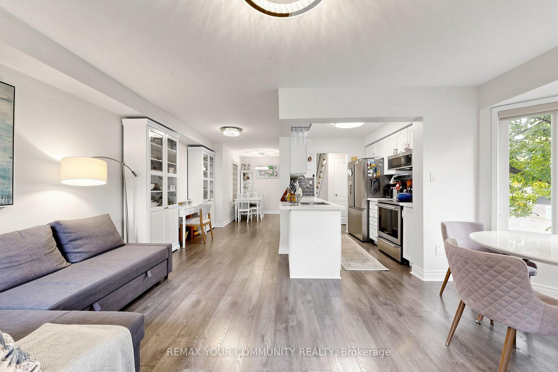 Photo 7 of 187 Vanguard Road, Vaughan, Patterson — HOMEH