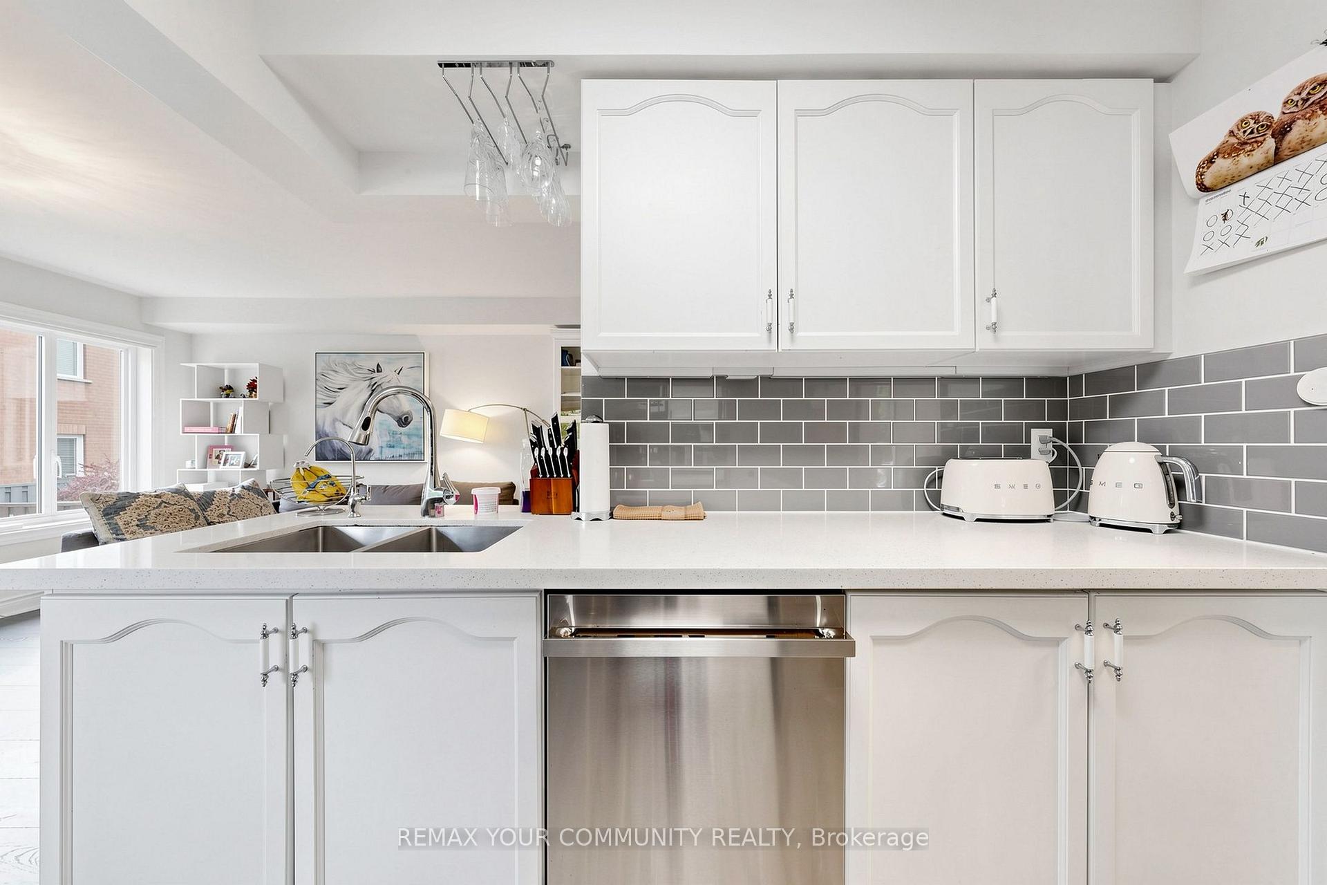 Photo 15 of 187 Vanguard Road, Vaughan, Patterson — HOMEH