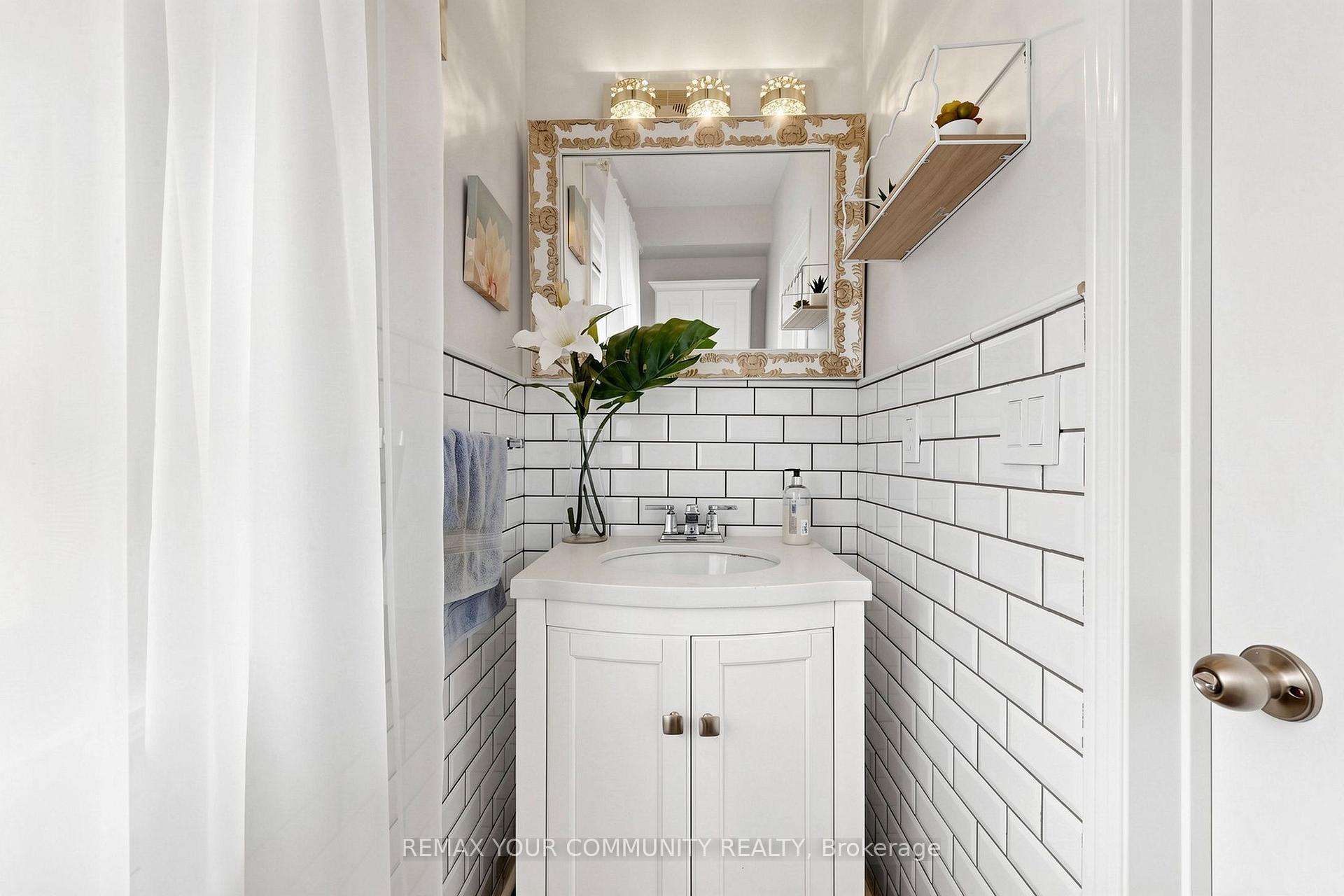 Photo 19 of 187 Vanguard Road, Vaughan, Patterson — HOMEH