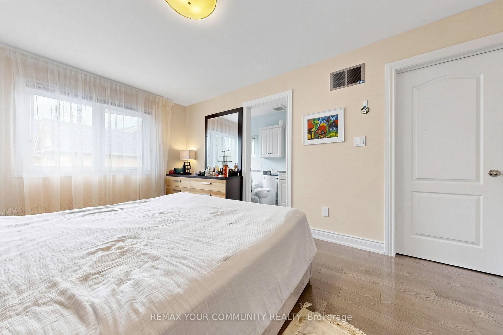 Photo 24 of 187 Vanguard Road, Vaughan, Patterson — HOMEH