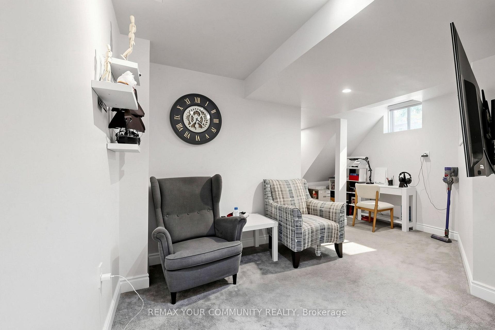 Photo 38 of 187 Vanguard Road, Vaughan, Patterson — HOMEH