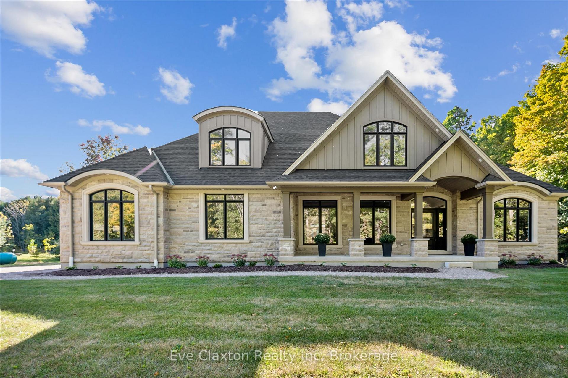 Photo 2 of 4512 Concession 11 Road, Puslinch, Rural Puslinch East — HOMEH