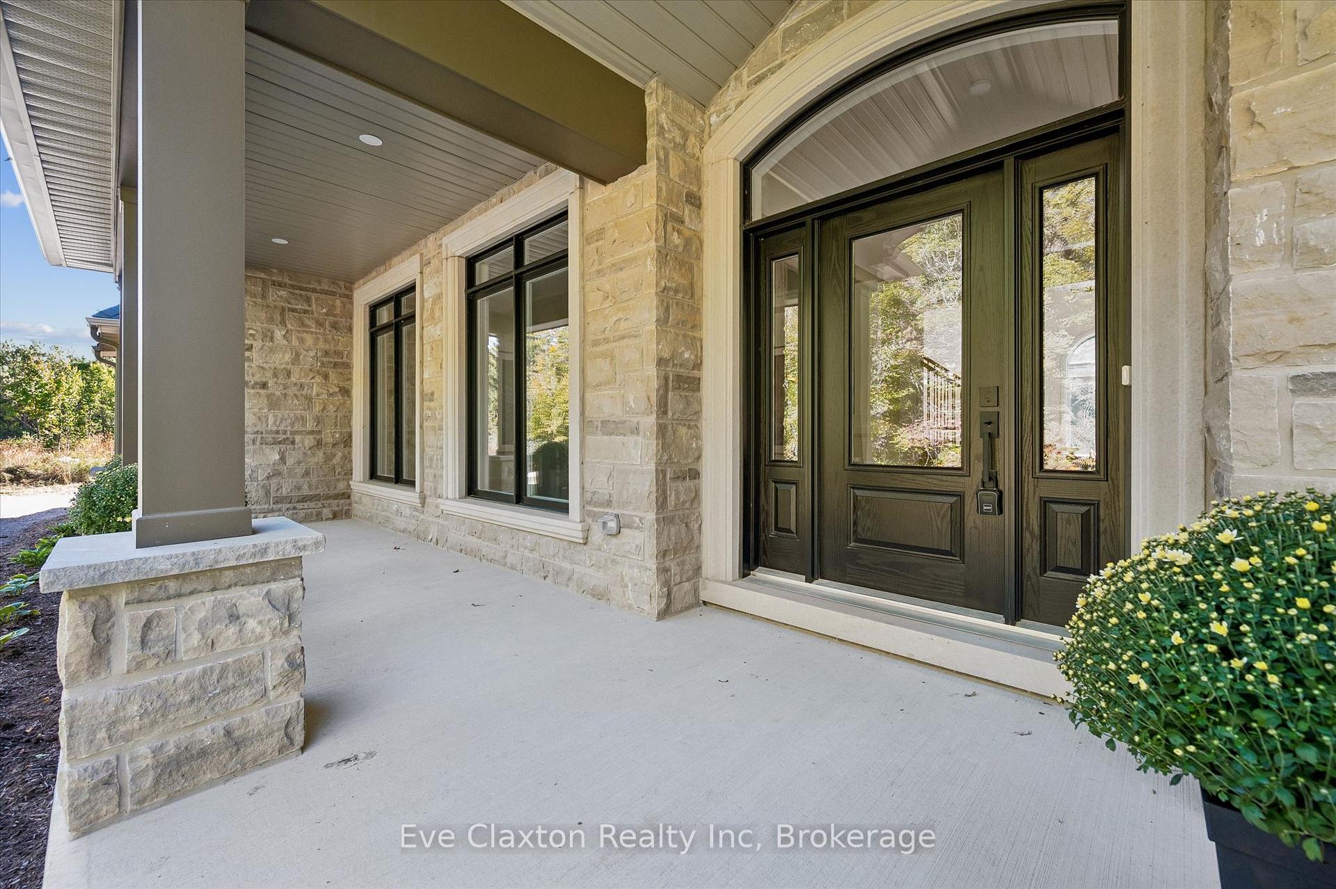 Photo 4 of 4512 Concession 11 Road, Puslinch, Rural Puslinch East — HOMEH