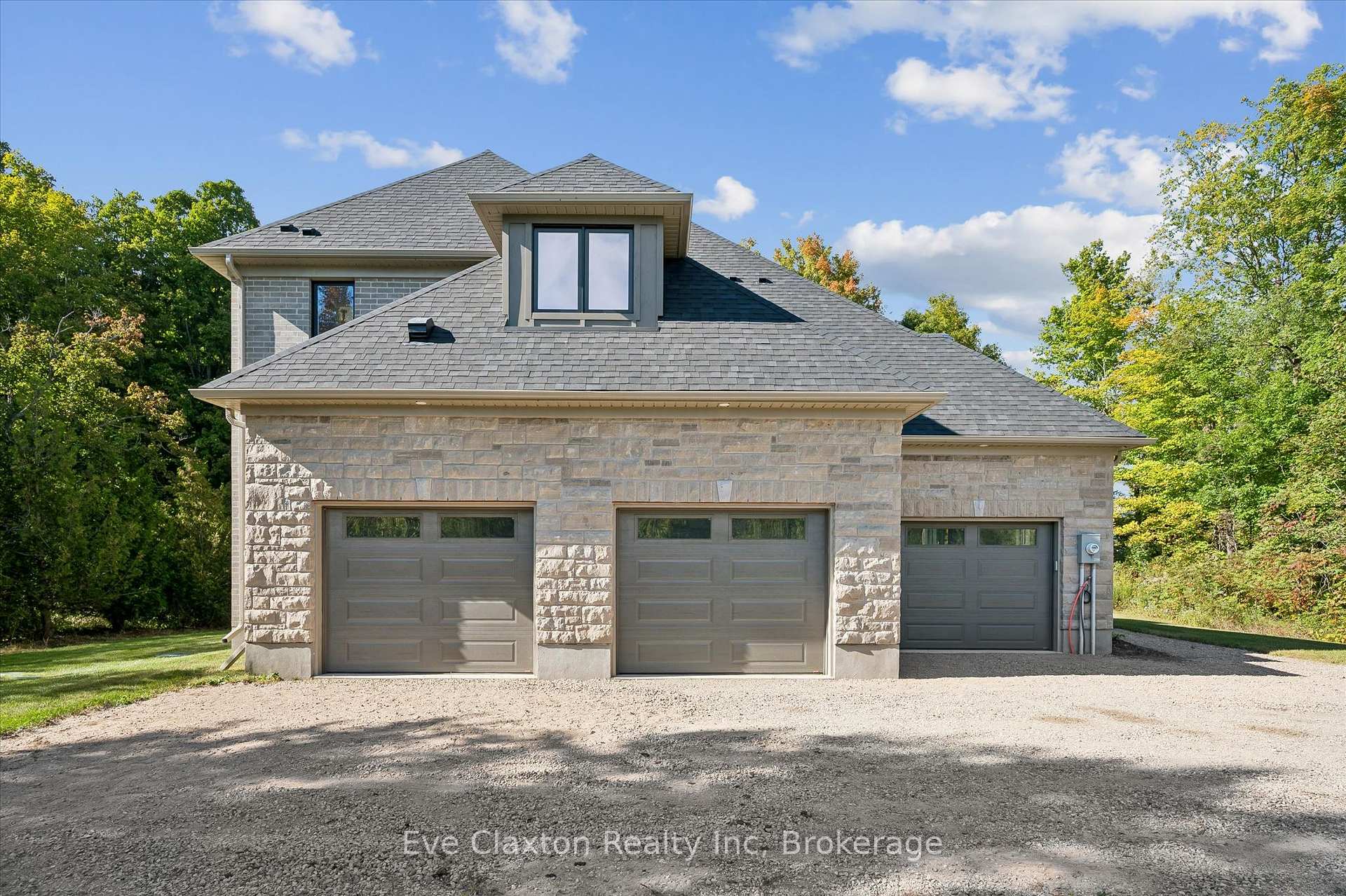 Photo 43 of 4512 Concession 11 Road, Puslinch, Rural Puslinch East — HOMEH