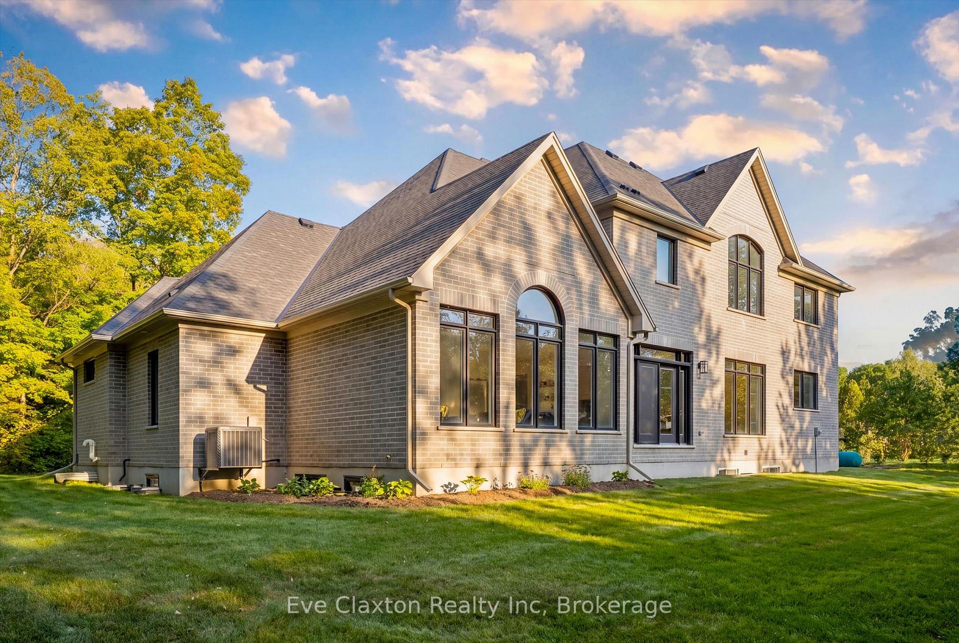 Photo 44 of 4512 Concession 11 Road, Puslinch, Rural Puslinch East — HOMEH