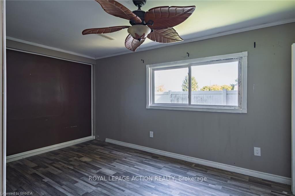 Photo 12 of 1459 Lakeshore Road, Haldimand — HOMEH