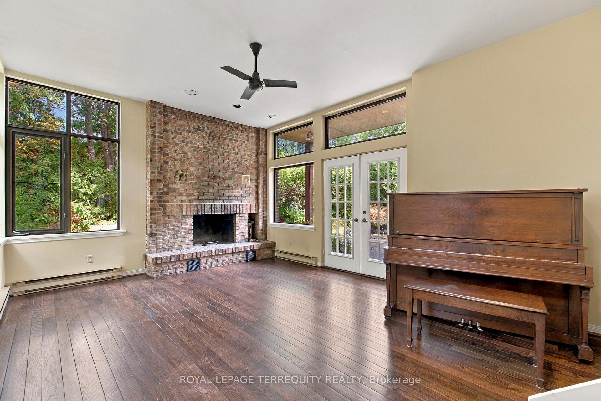 Photo 7 of 102 Anndale Drive, North York, Willowdale East — HOMEH