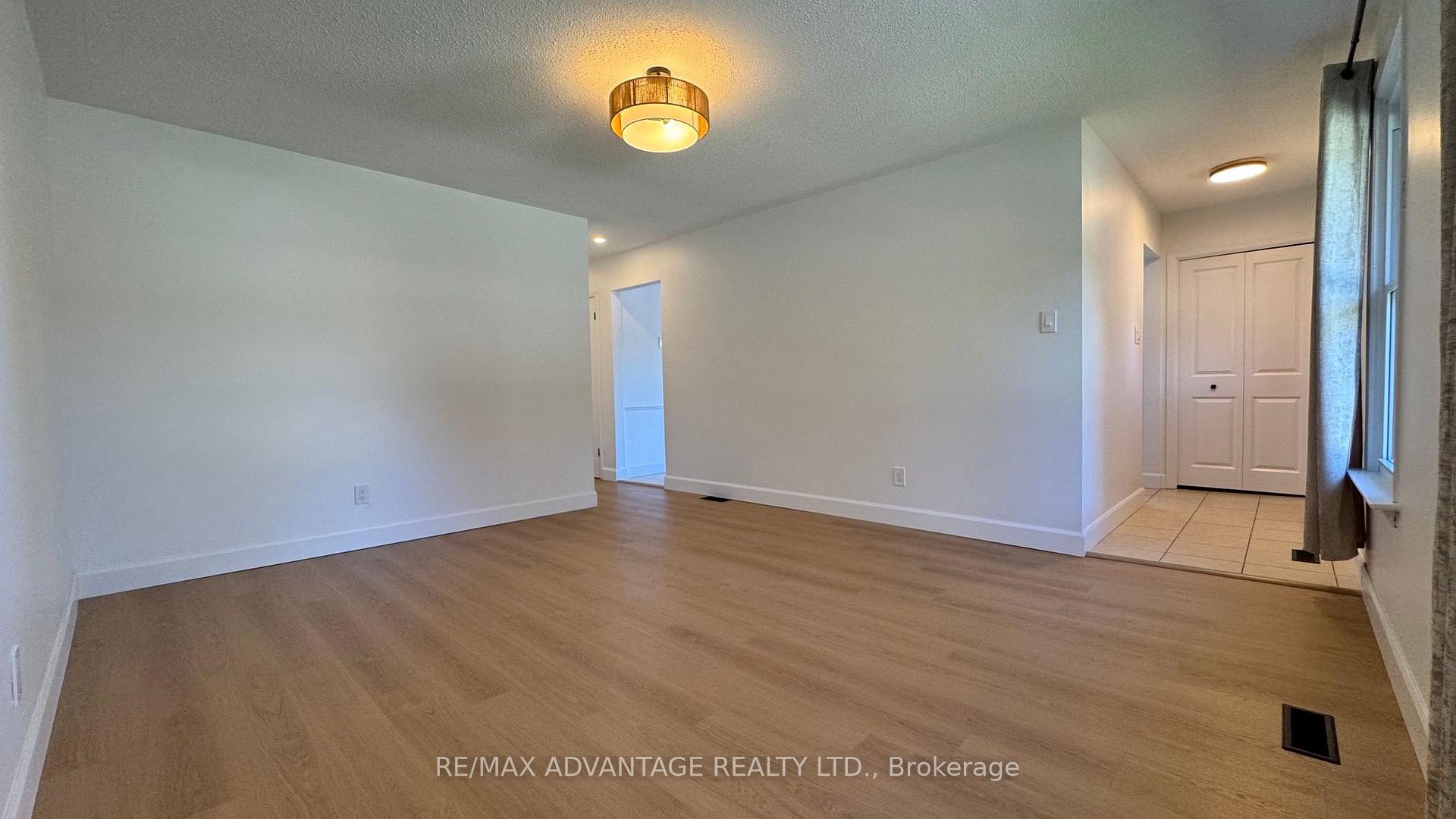 Photo 14 of 359 Ferndale Avenue, London, South Q — HOMEH