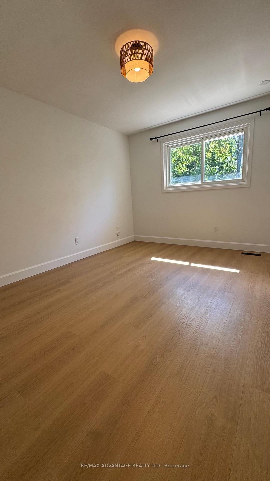 Photo 29 of 359 Ferndale Avenue, London, South Q — HOMEH