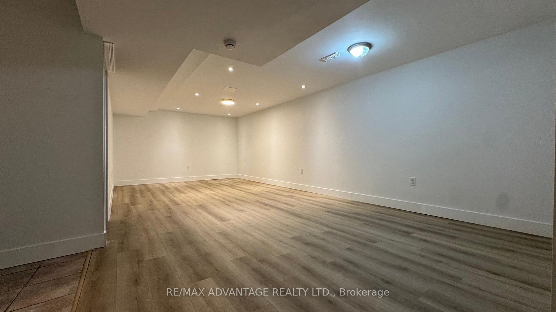 Photo 49 of 359 Ferndale Avenue, London, South Q — HOMEH