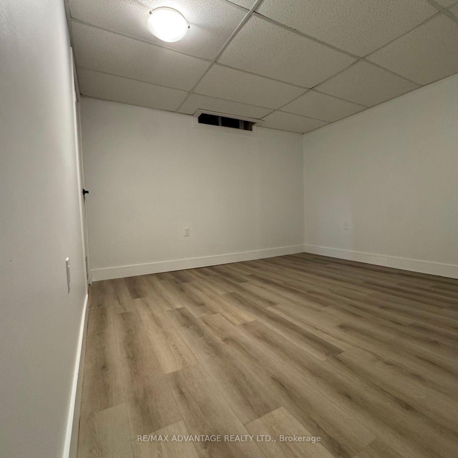 Photo 50 of 359 Ferndale Avenue, London, South Q — HOMEH
