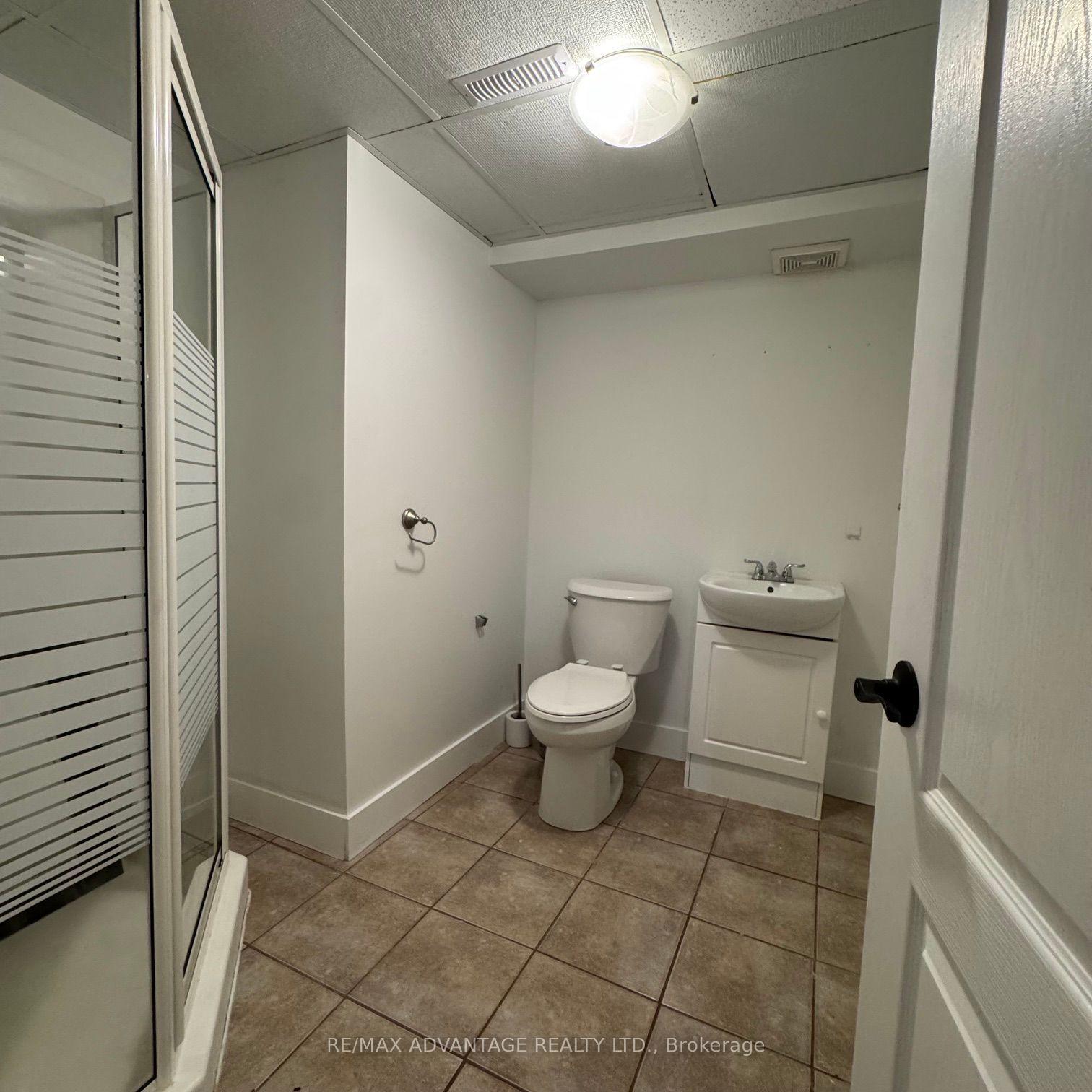 Photo 54 of 359 Ferndale Avenue, London, South Q — HOMEH