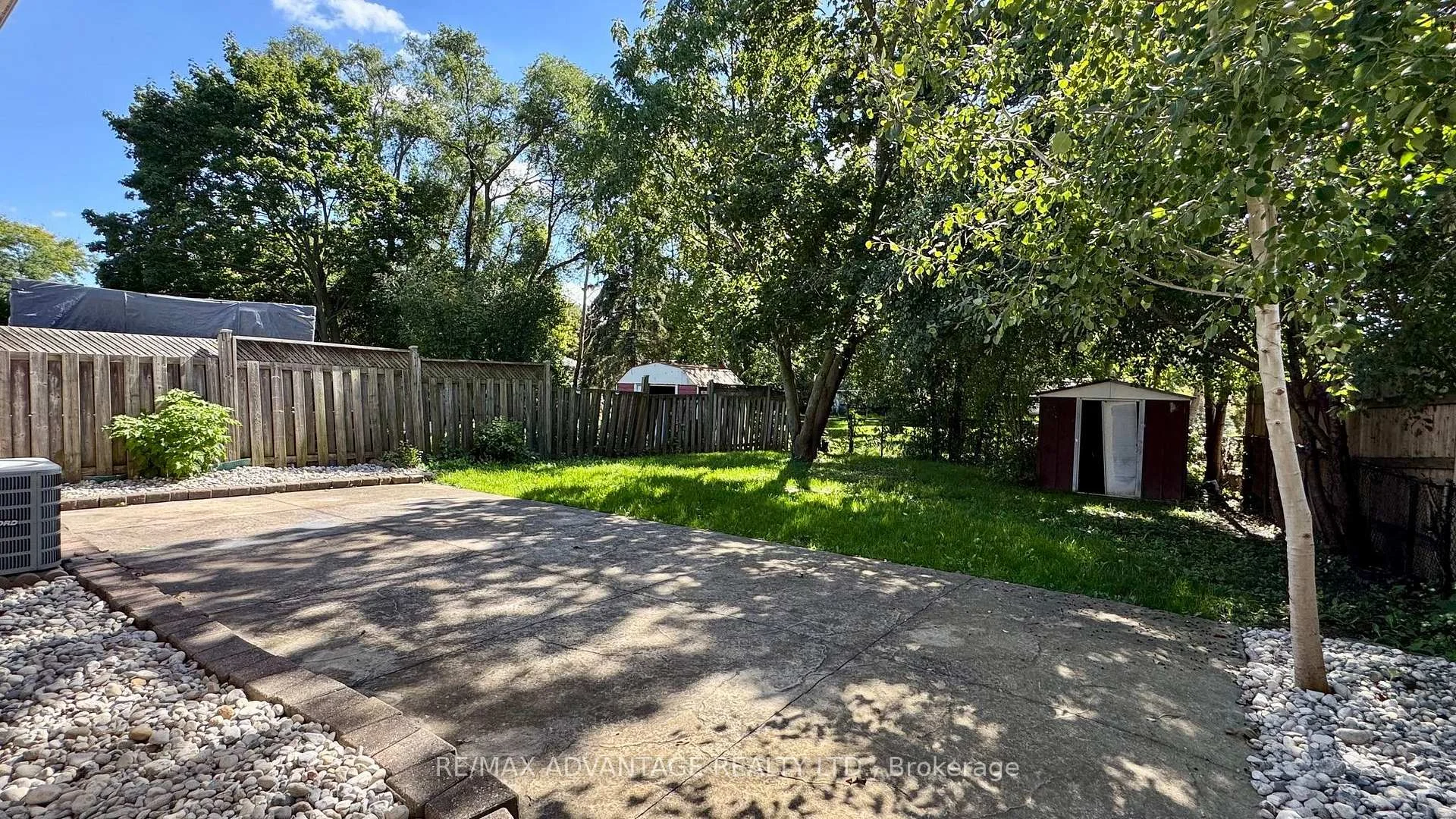 Photo 61 of 359 Ferndale Avenue, London, South Q — HOMEH