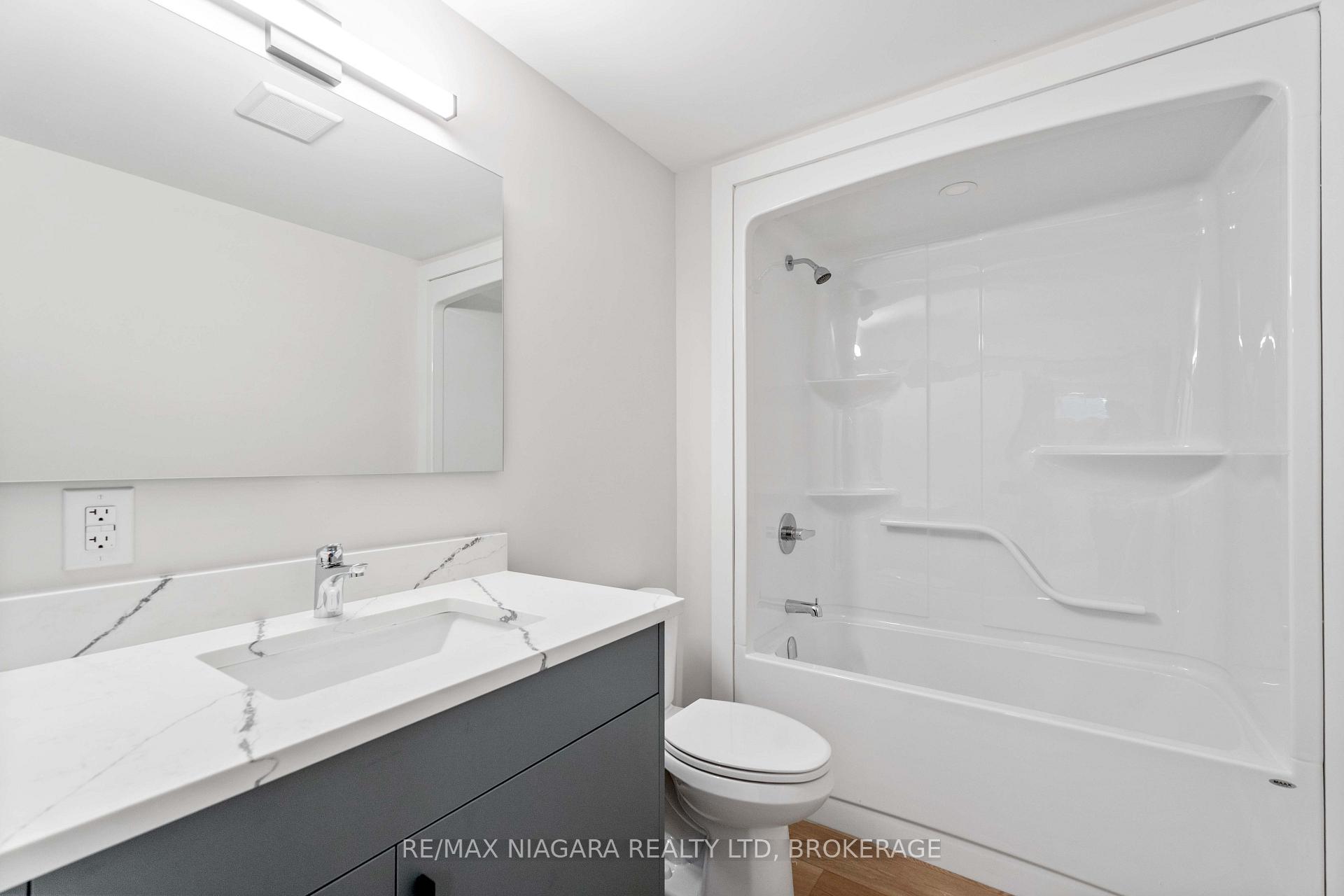 Photo 10 of Unit B, 37 Buchanan Road, St. Catharines, Carlton/Bunting — HOMEH