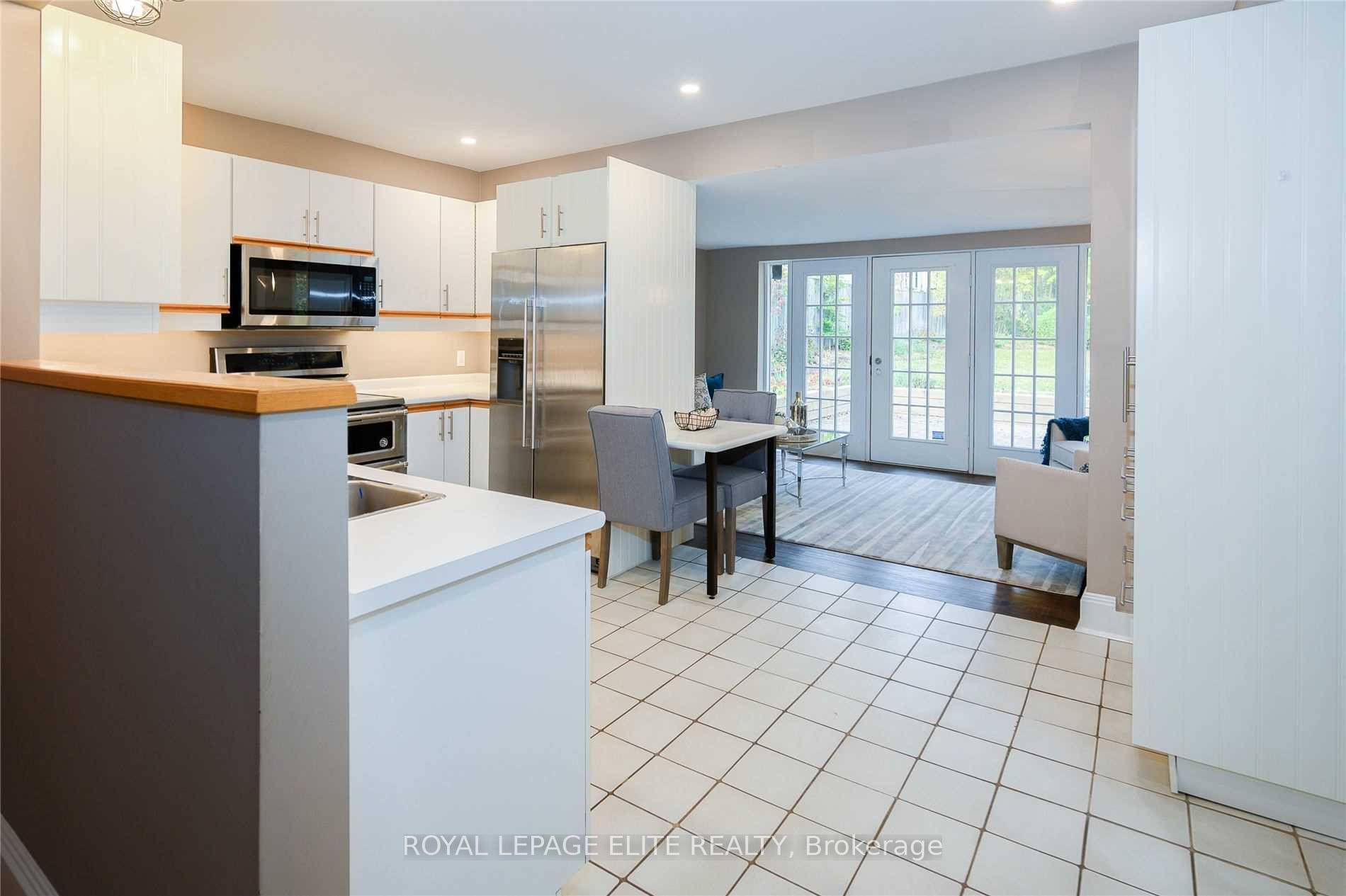 Photo 4 of 331 Trafalgar Road, Oakville, Old Oakville — HOMEH