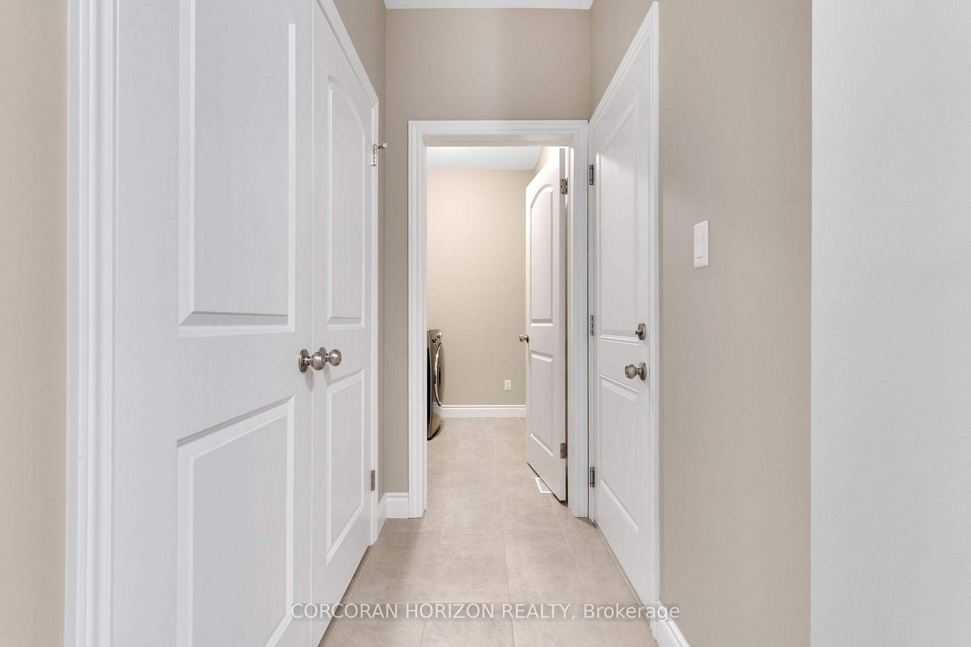 Photo 8 of 213 Ladyslipper Drive, Waterloo, Columbia Forest/Clair Hills — HOMEH