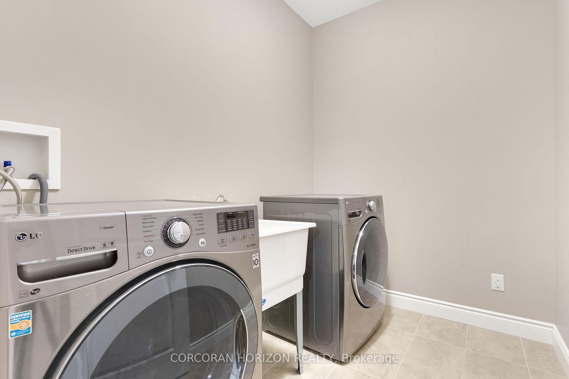 Photo 9 of 213 Ladyslipper Drive, Waterloo, Columbia Forest/Clair Hills — HOMEH
