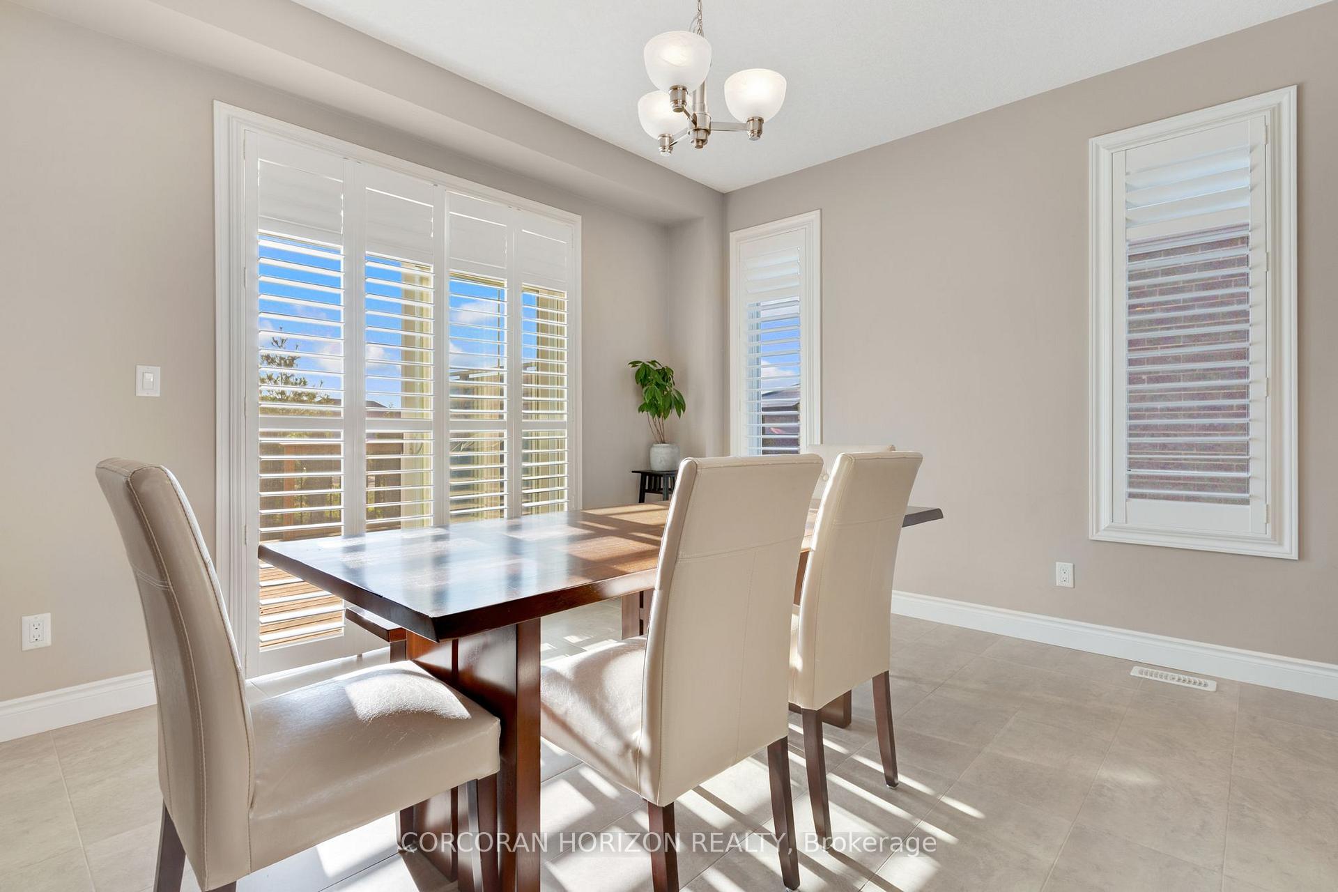 Photo 15 of 213 Ladyslipper Drive, Waterloo, Columbia Forest/Clair Hills — HOMEH