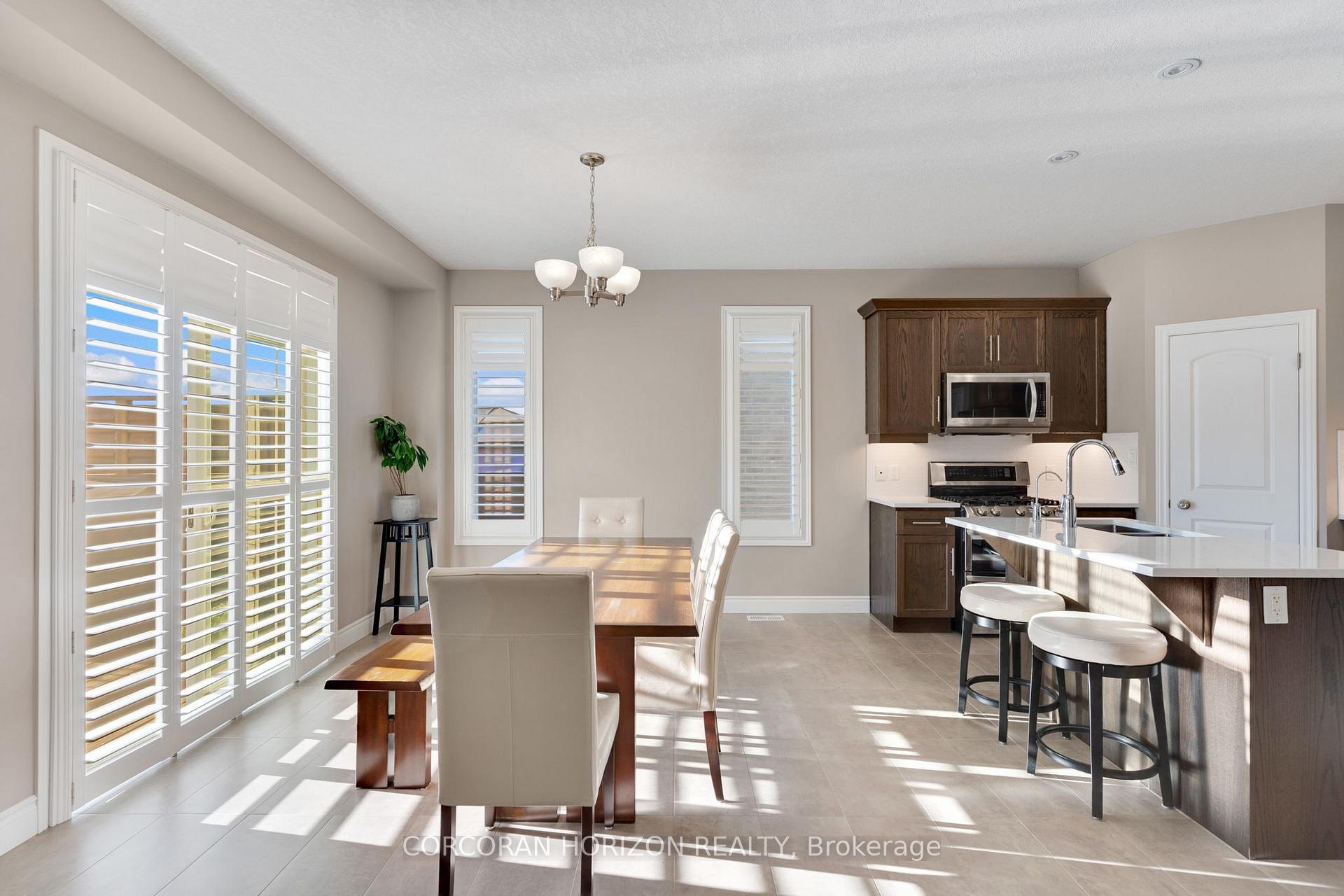 Photo 16 of 213 Ladyslipper Drive, Waterloo, Columbia Forest/Clair Hills — HOMEH