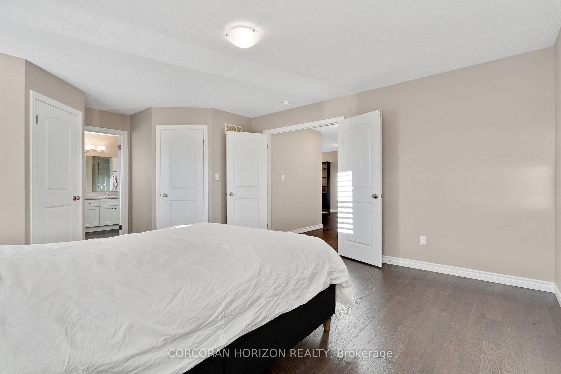 Photo 31 of 213 Ladyslipper Drive, Waterloo, Columbia Forest/Clair Hills — HOMEH