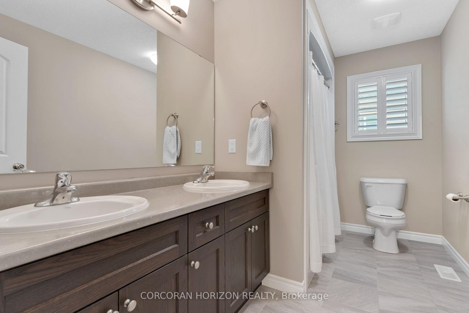 Photo 42 of 213 Ladyslipper Drive, Waterloo, Columbia Forest/Clair Hills — HOMEH