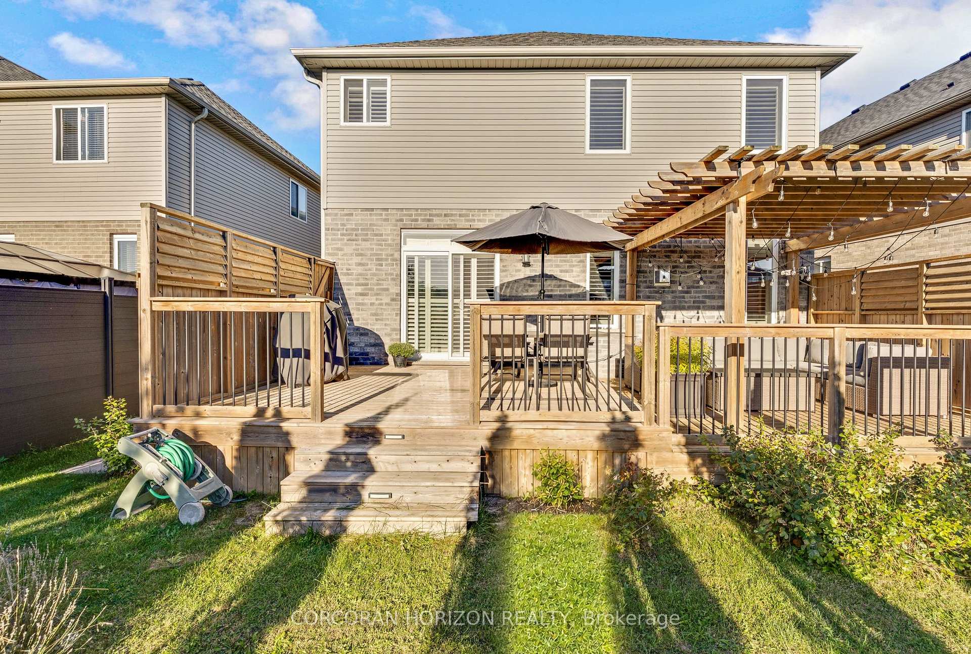 Photo 46 of 213 Ladyslipper Drive, Waterloo, Columbia Forest/Clair Hills — HOMEH