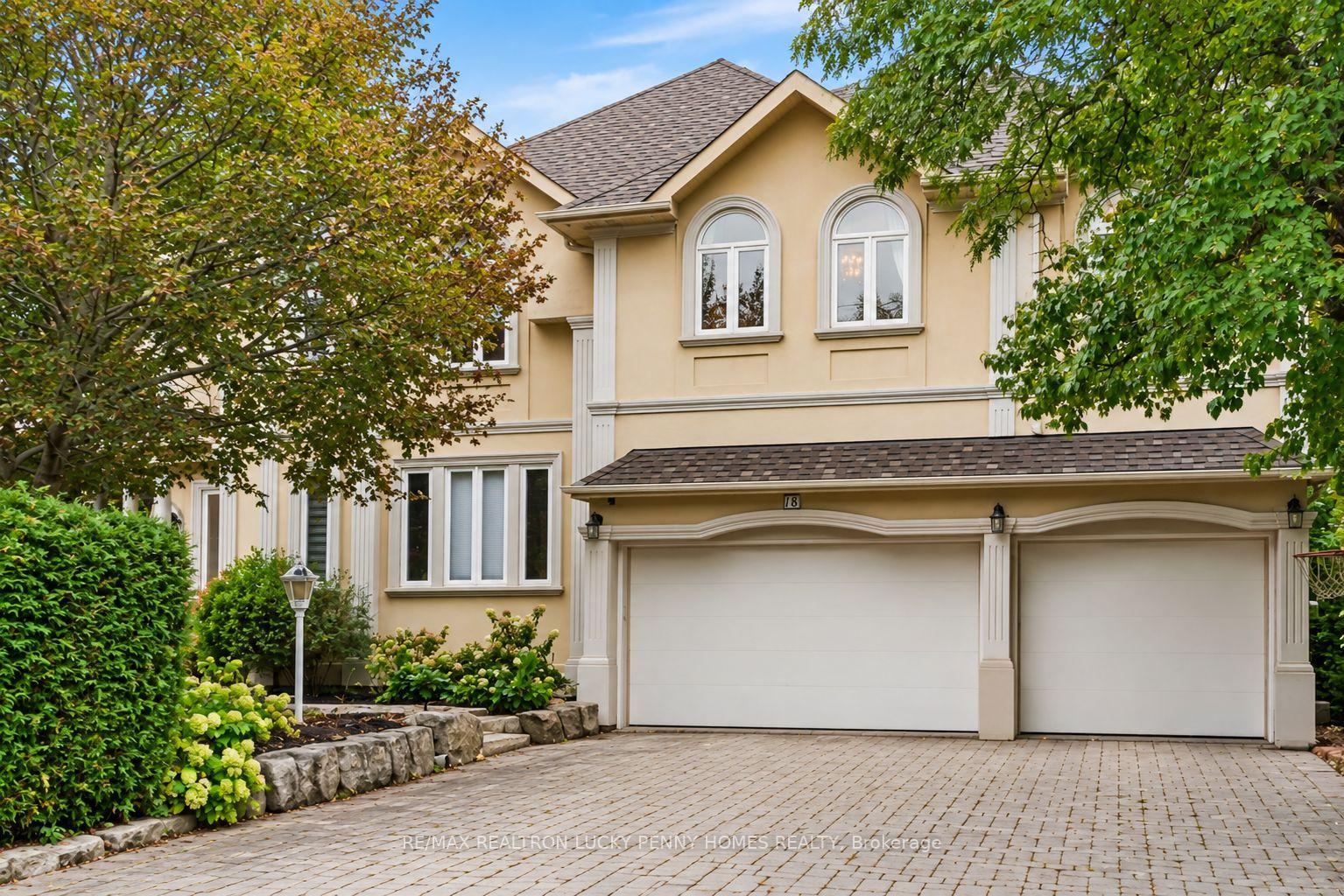 Photo 4 of 18 Donna Mae Crescent, Vaughan, Crestwood-Springfarm-Yorkhill — HOMEH