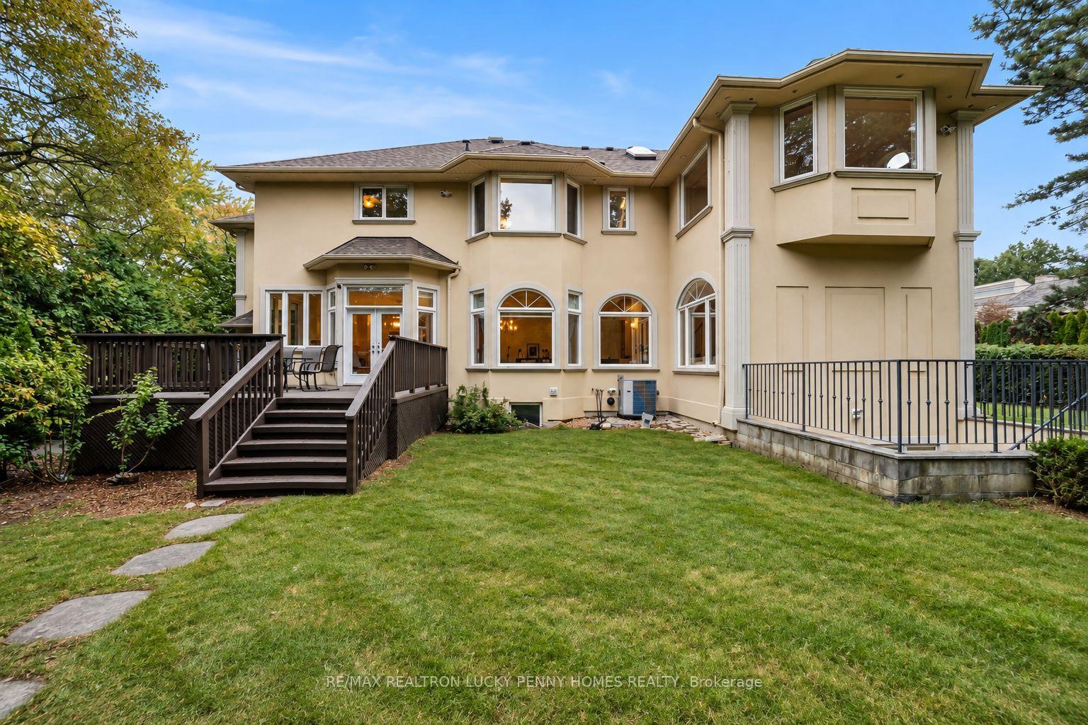 Photo 42 of 18 Donna Mae Crescent, Vaughan, Crestwood-Springfarm-Yorkhill — HOMEH