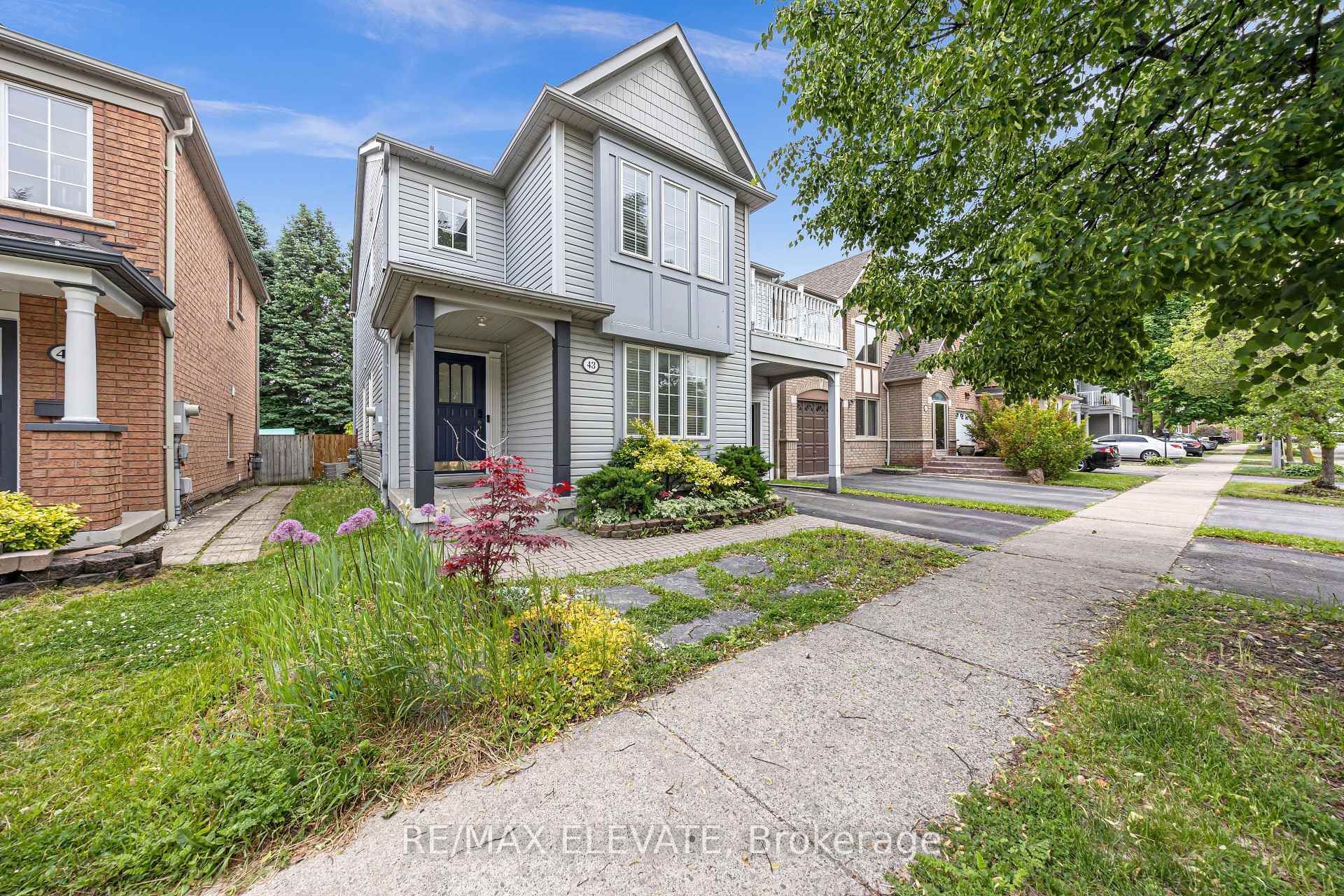 Photo 3 of 43 McSweeney Crescent, Ajax, Northwest Ajax — HOMEH