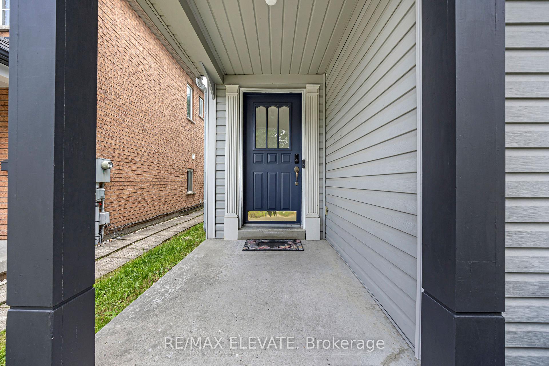 Photo 4 of 43 McSweeney Crescent, Ajax, Northwest Ajax — HOMEH