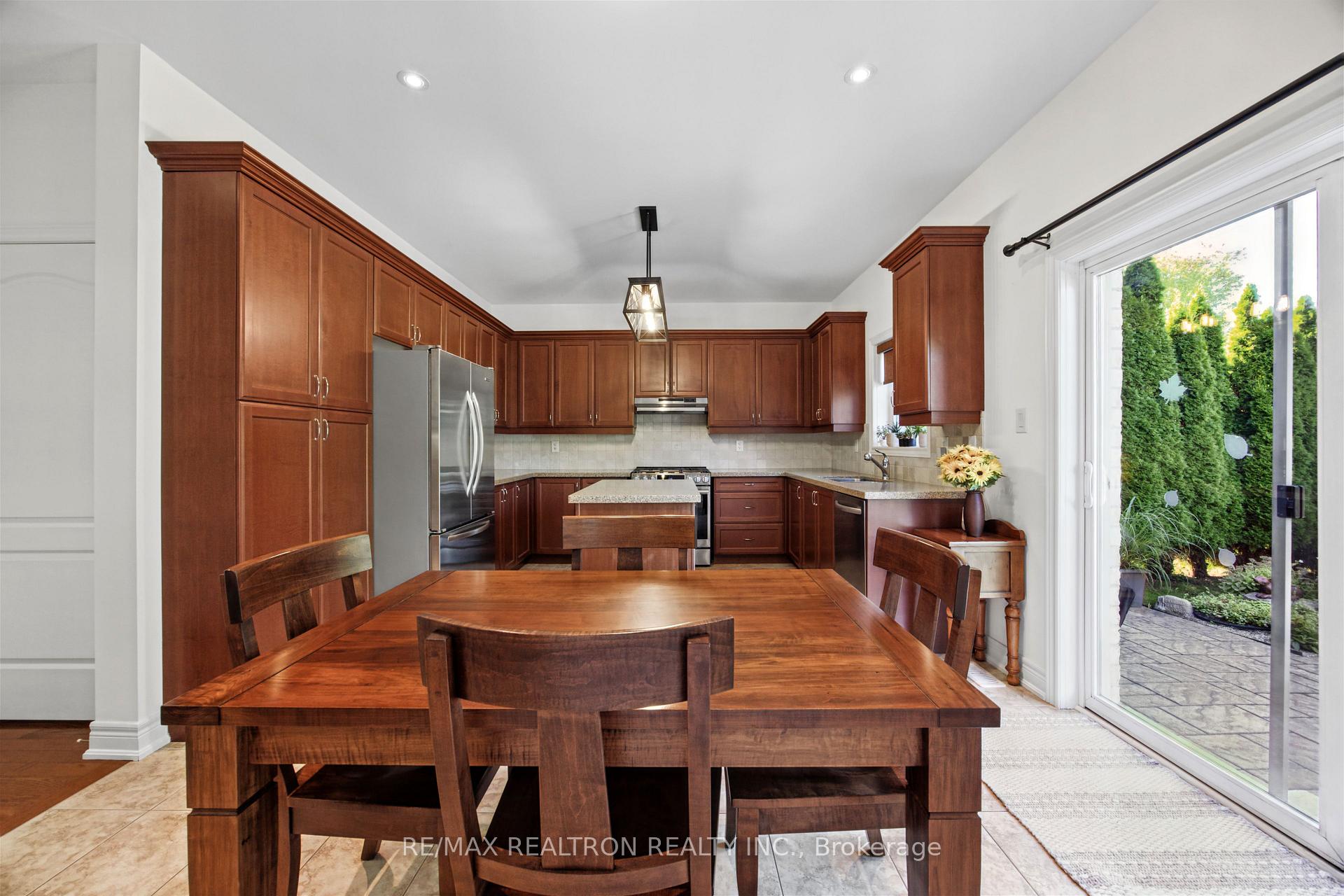 Photo 15 of 1158 Quaker Trail, Newmarket, Stonehaven-Wyndham — HOMEH