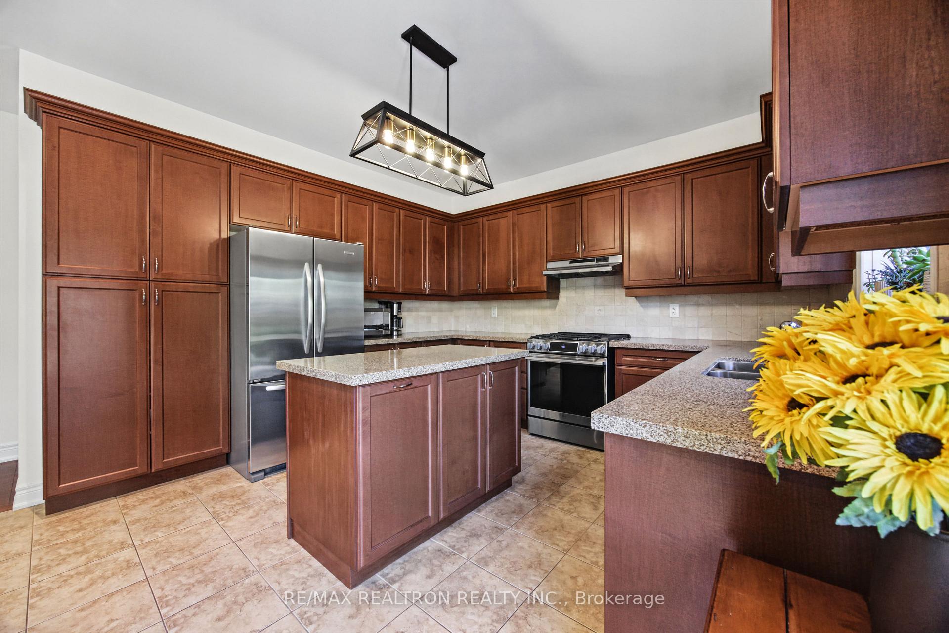 Photo 16 of 1158 Quaker Trail, Newmarket, Stonehaven-Wyndham — HOMEH