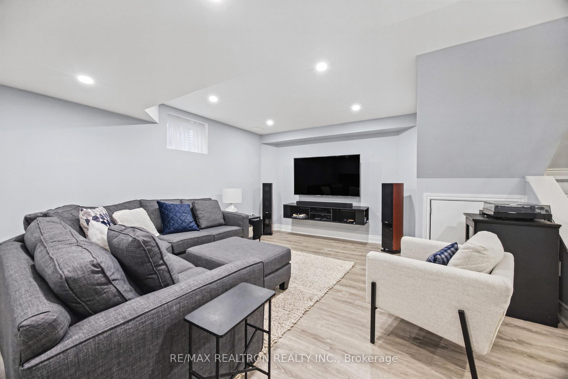 Photo 43 of 1158 Quaker Trail, Newmarket, Stonehaven-Wyndham — HOMEH