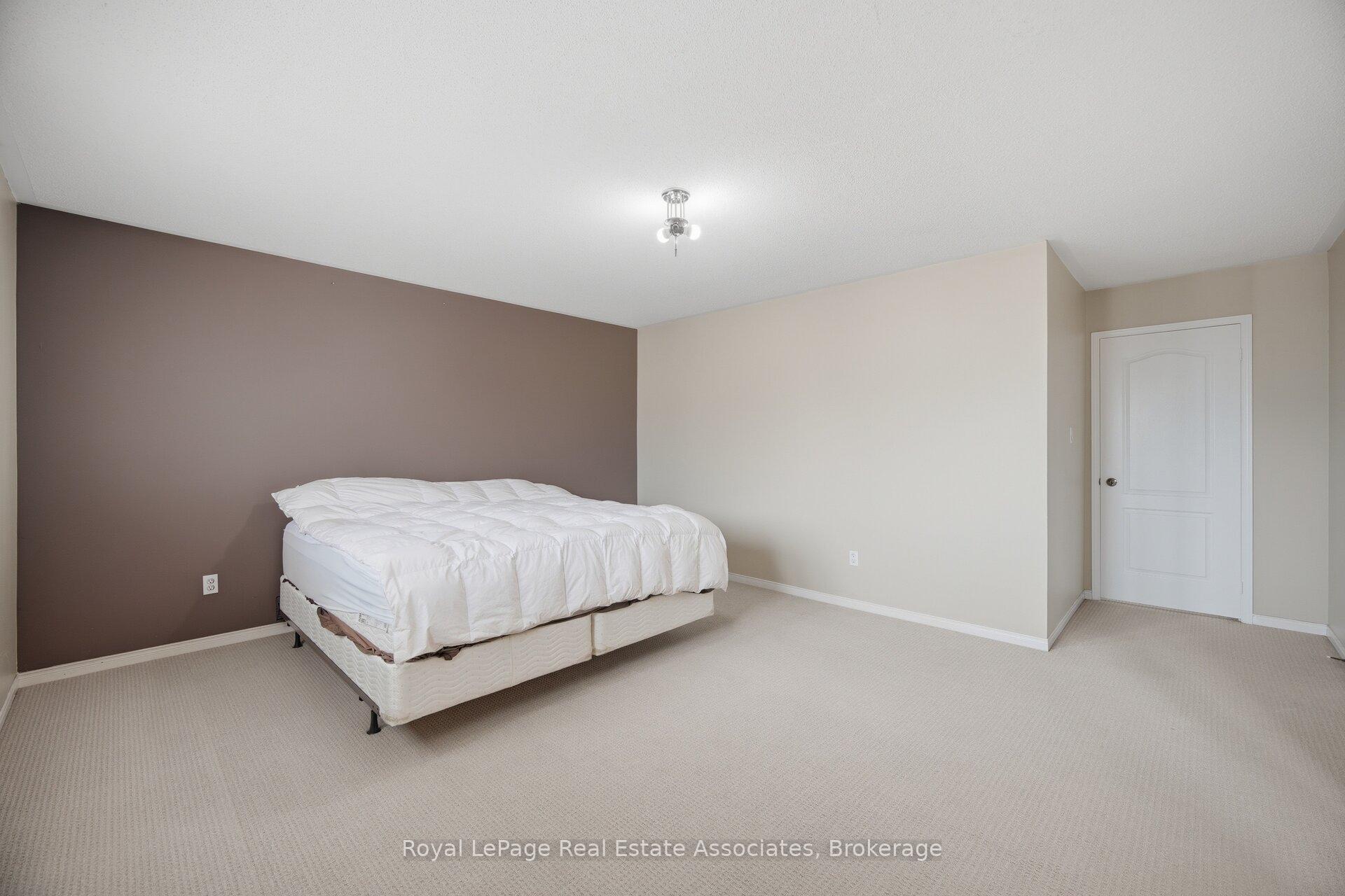 Photo 27 of 70 Echoridge Drive, Brampton, Fletcher's Meadow — HOMEH
